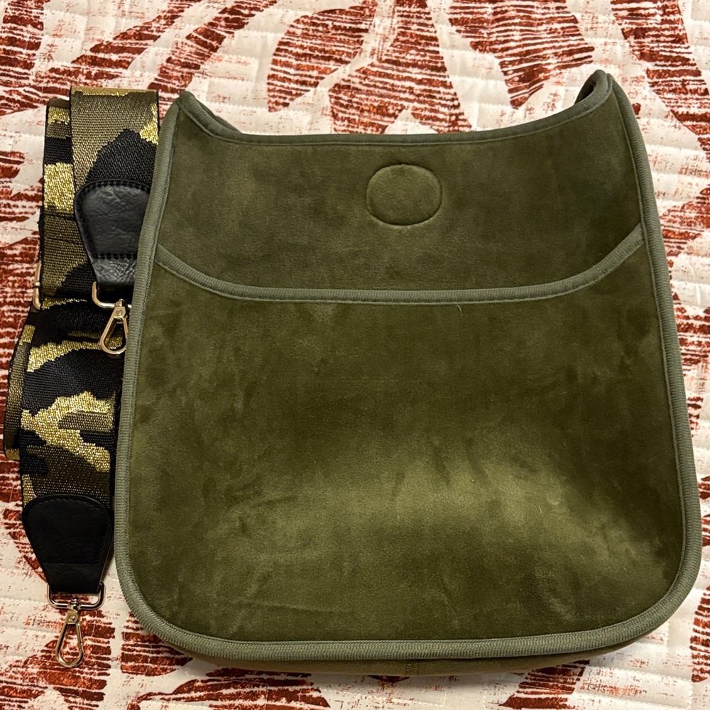 Elegant Olive Green Suede Messenger Bag
